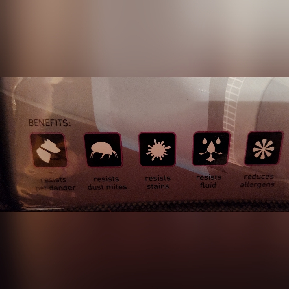 New! Bedgear King Size Waterproof Performance Mattress Protector - Picture 3 of 3